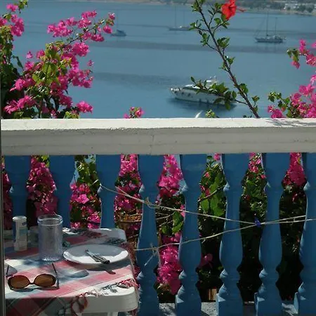Apartment Annas Livadia (Tilos)
