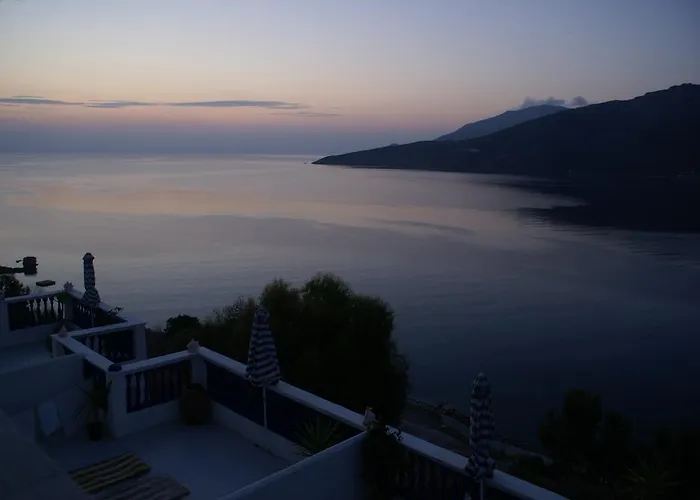 Annas * Livadia (Tilos)